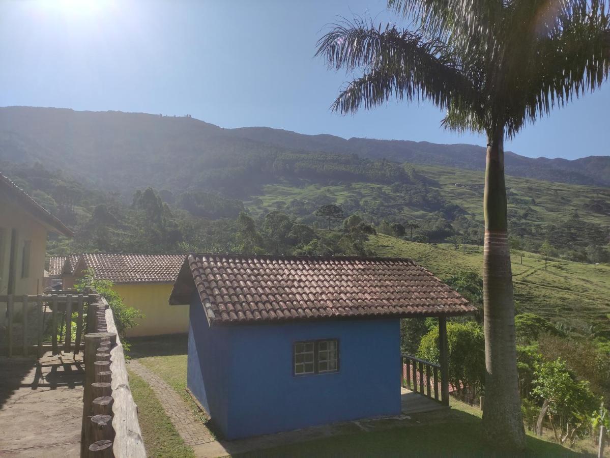 Hotel Pousada e restaurante Além das Nuvens à Guaratinguetá Extérieur photo